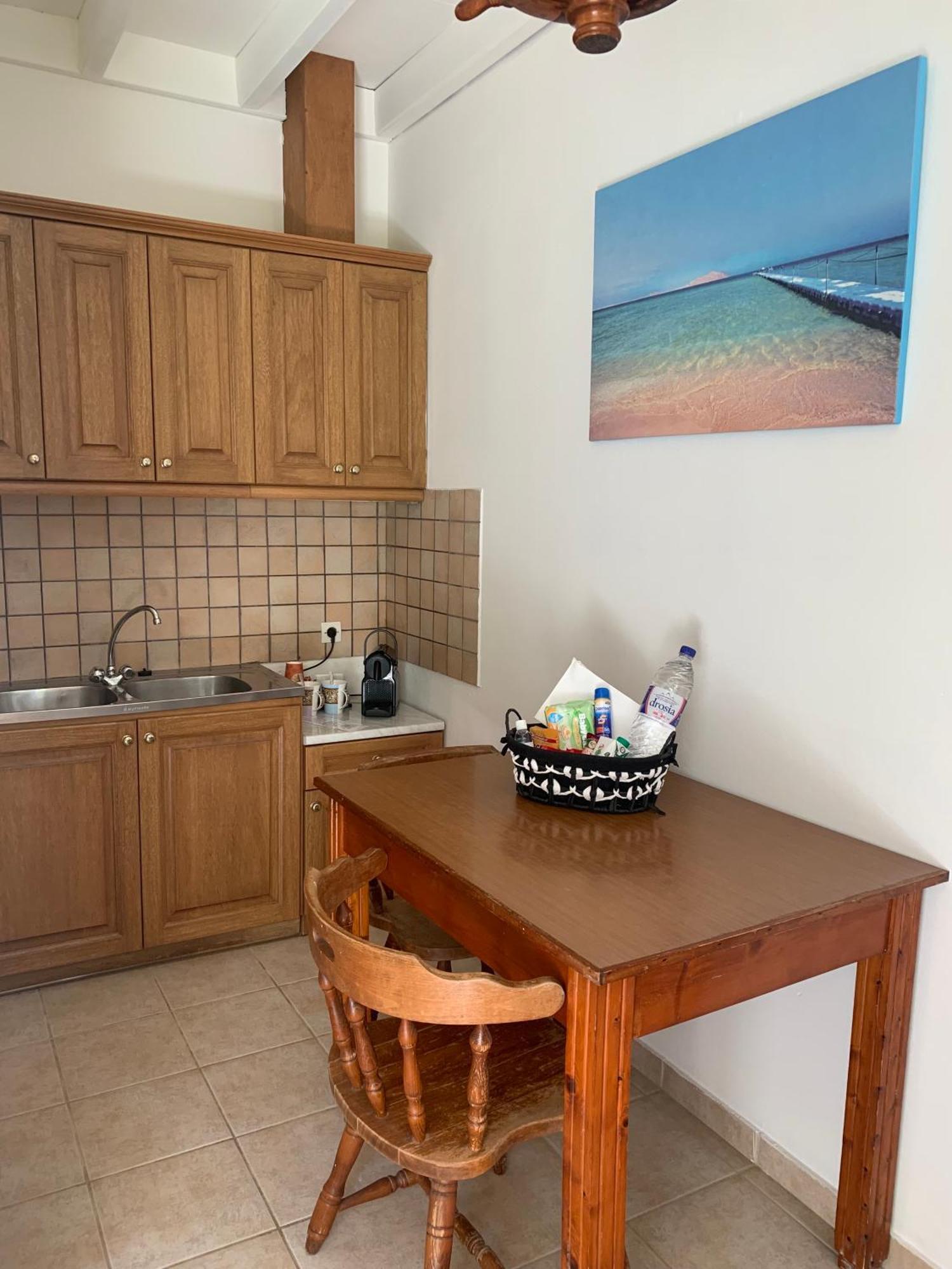 Nisaki Mathraki B&B Eksteriør billede